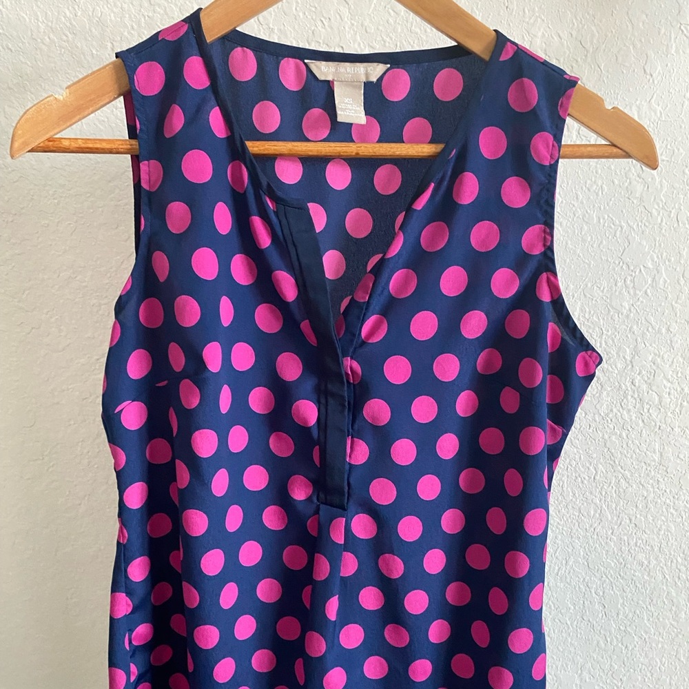 Banana Republic sleeveless blouse XS